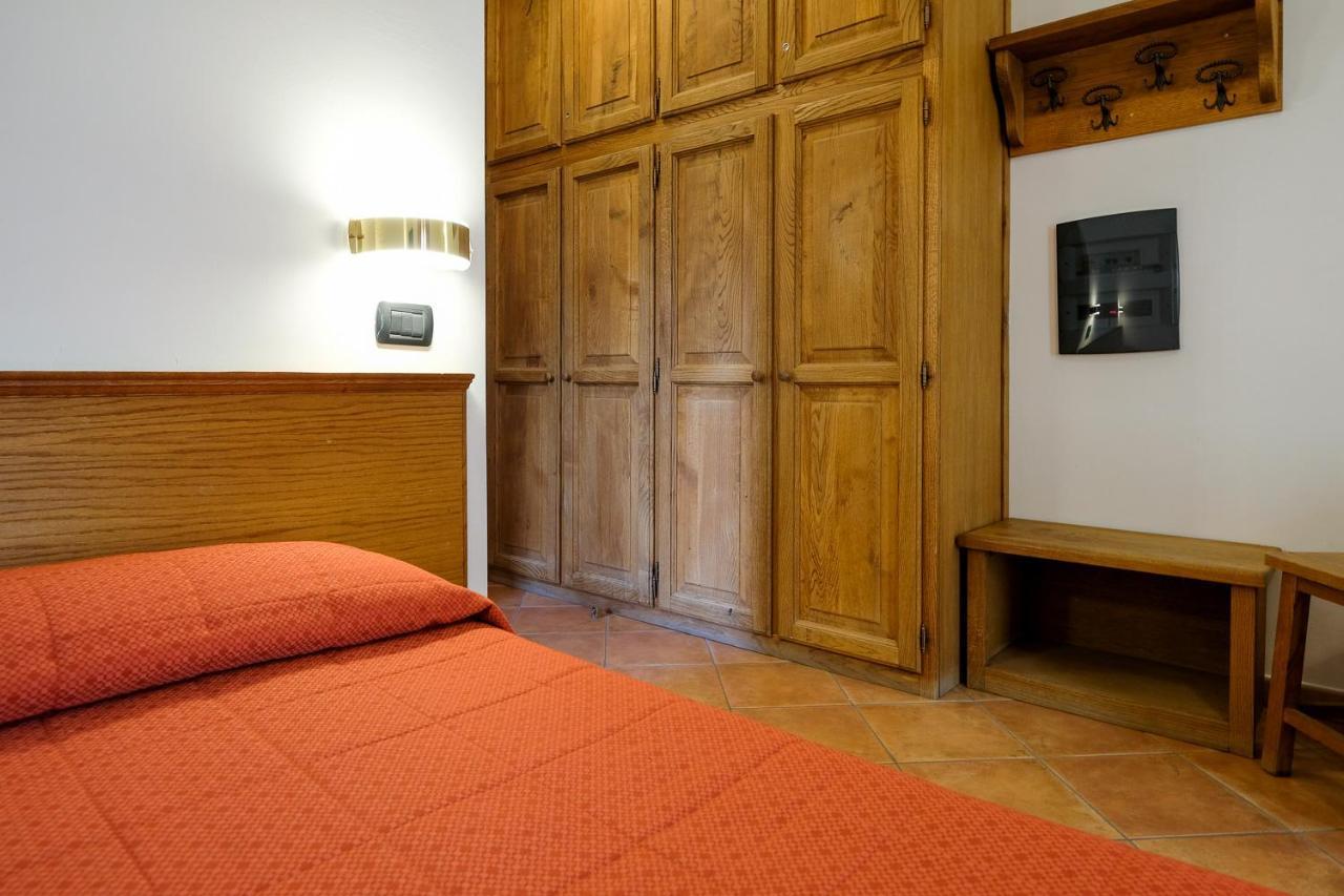 Hotel Casalpina Don Barra Pragelato Exteriör bild